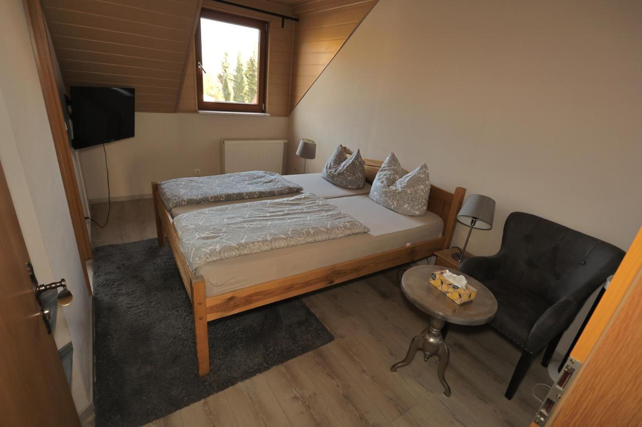 Pension Zum Paradies Harthausen  외부 사진
