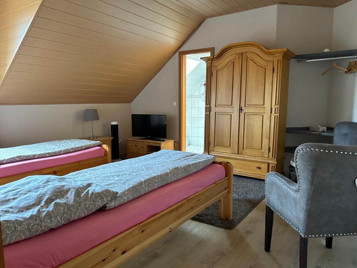 Pension Zum Paradies Harthausen  외부 사진